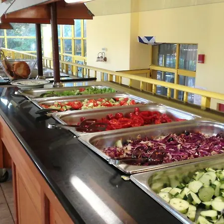 Sunny Varshava 酒店 金沙