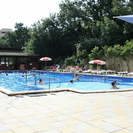 Hotel Sunny Varshava 3*