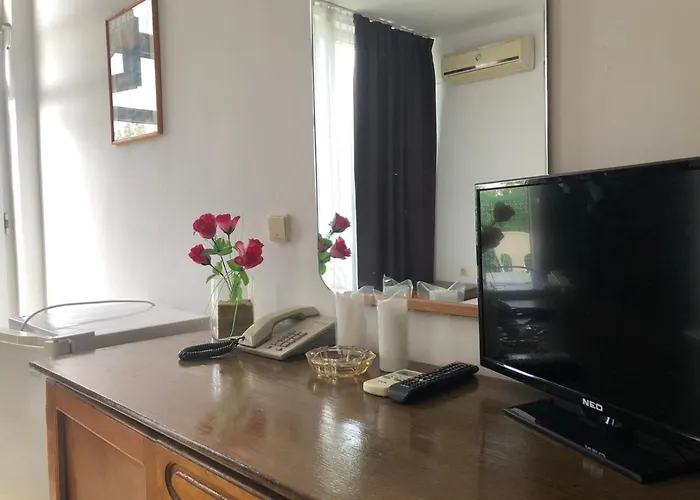 Hotel Sunny Varshava 3*